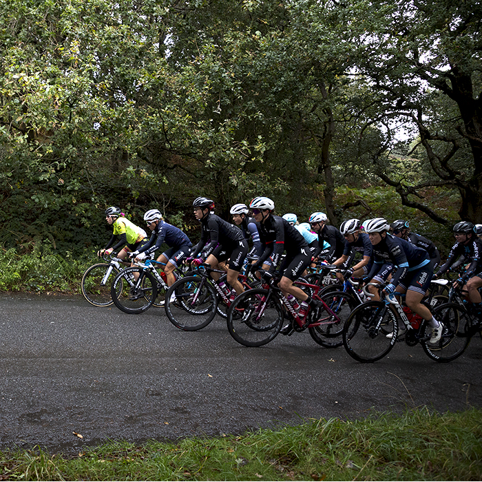 Women’s Tour 2021 - The peloton comes into view on the hill climb