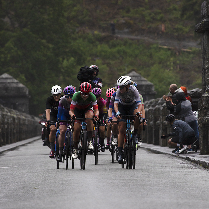 Women’s Tour 2022 - The women’s peloton crosses the dam on Lake Vyrnwy